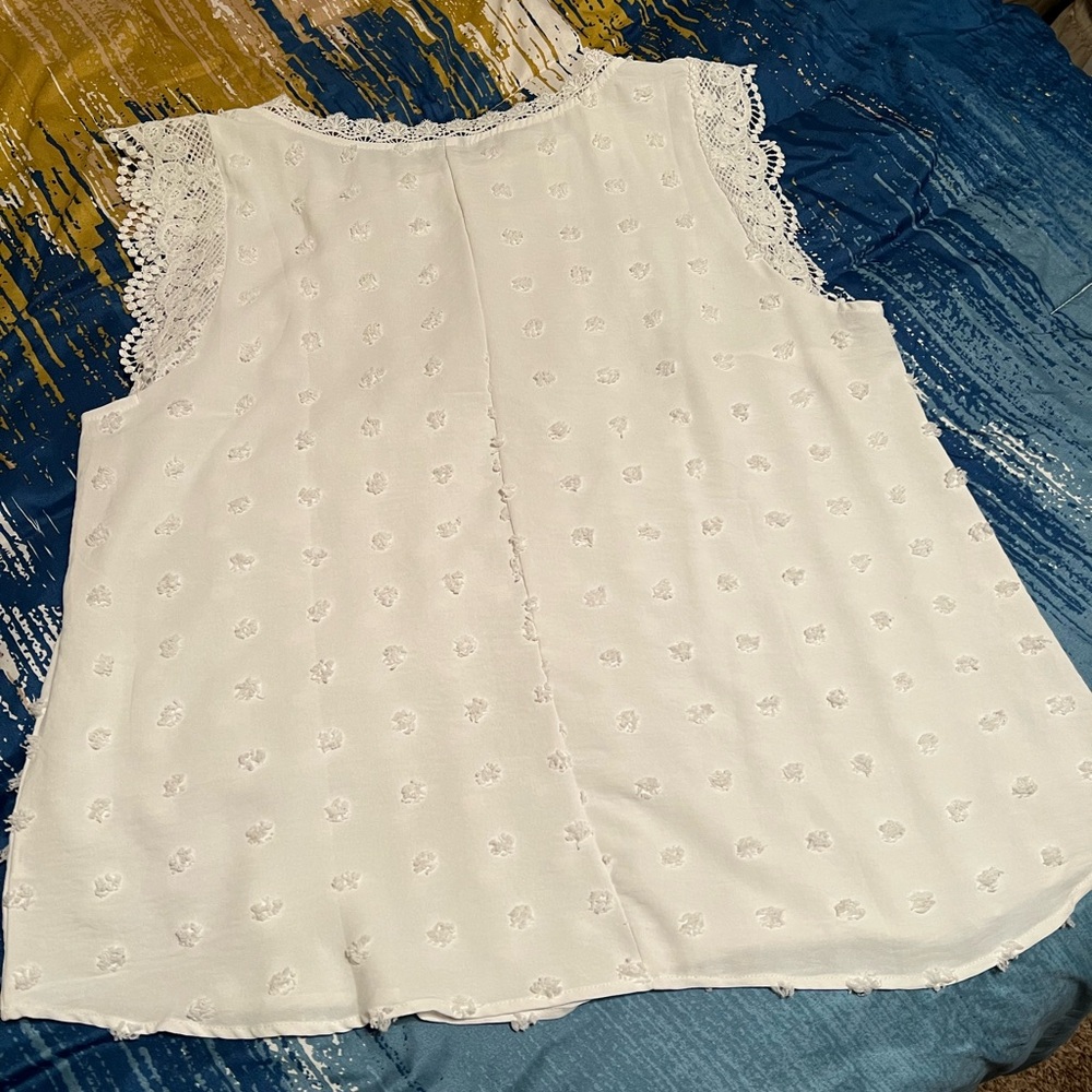 Cream Ruffled Relaxed Blouse - Picture 3 of 4